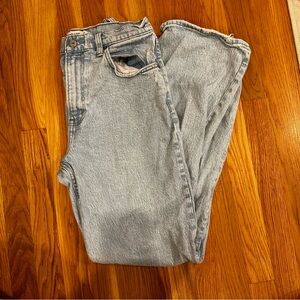 Abercrombie 90’s relaxed jean high rise